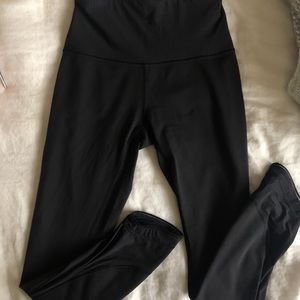 LULULEMON Leggings - Size 4